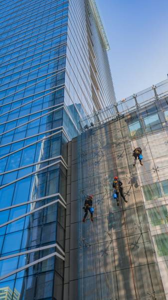 nettoyage des vitres dans les copropriétés industrielles à Mulhouse et environs